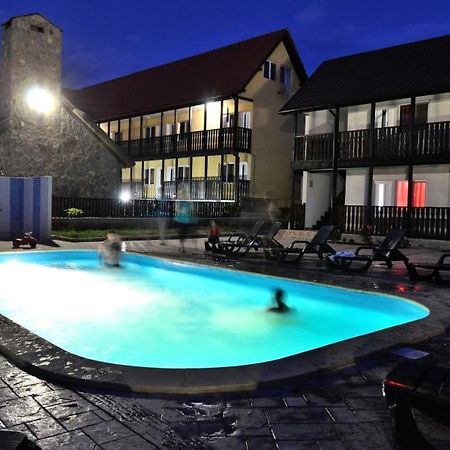 Pensiunea Miasor Hotel Murighiol Ngoại thất bức ảnh