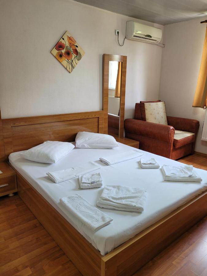 Pensiunea Miasor Hotel Murighiol Ngoại thất bức ảnh